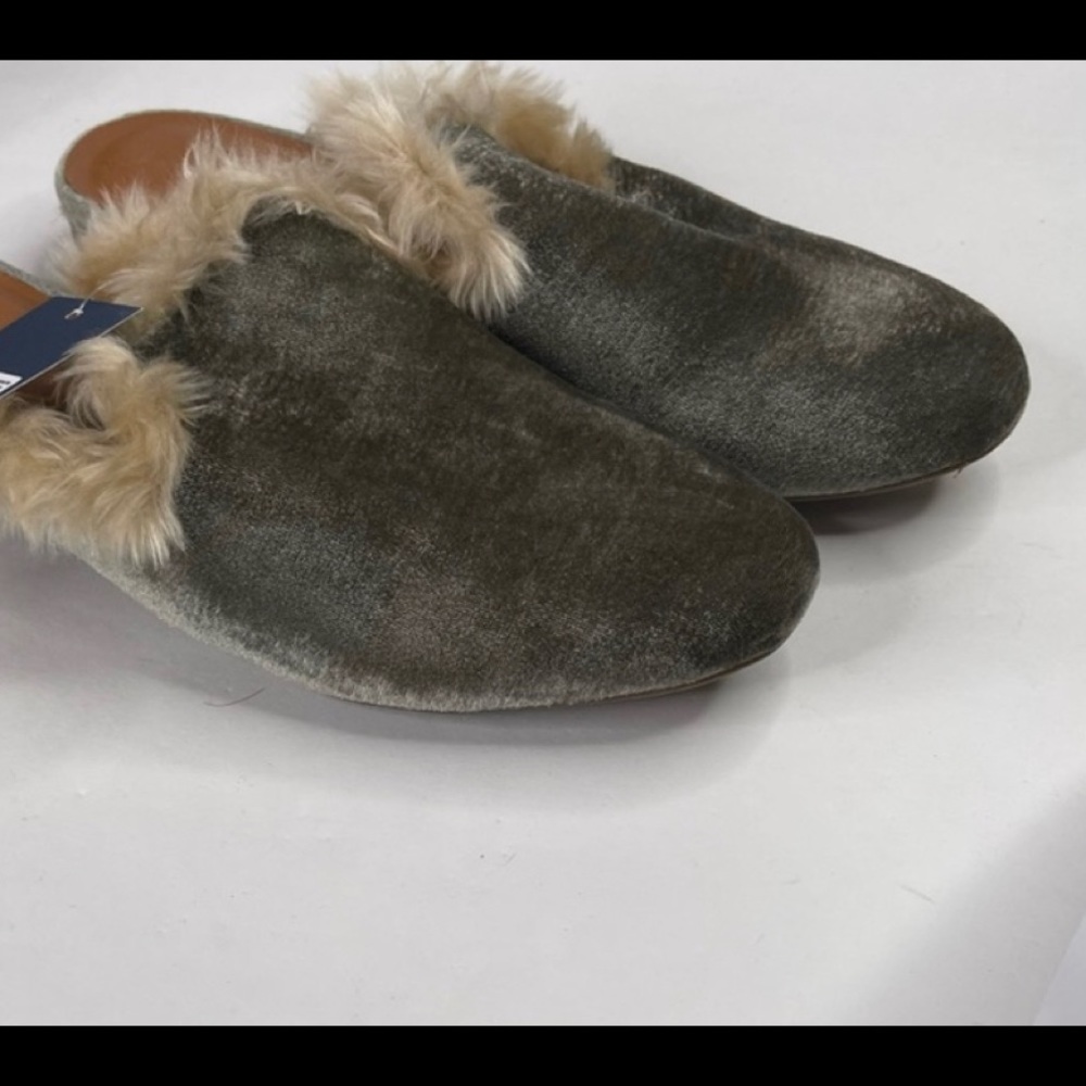 Women's Bibiana Velvet Mules - Universal Thread